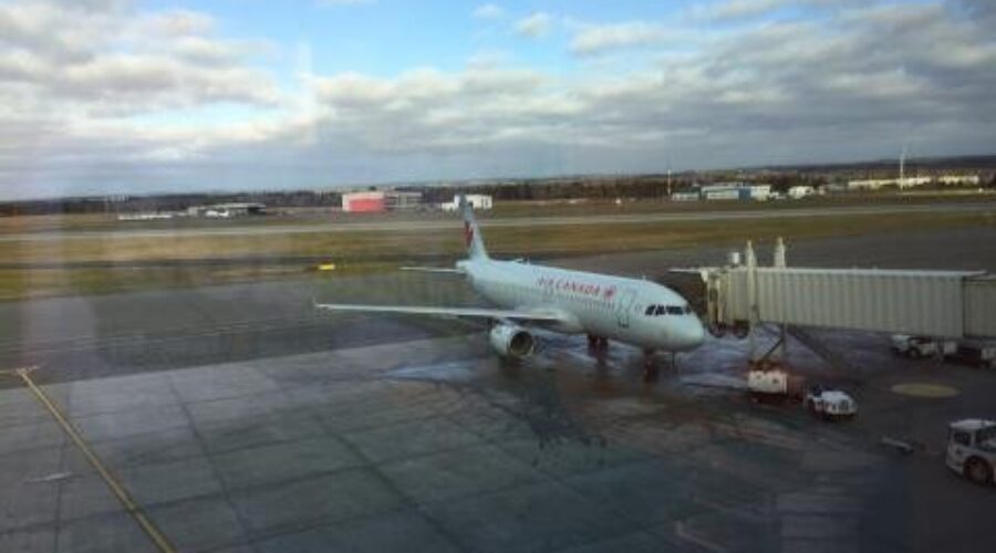 Emergency Landing At Thunder Bay Airport