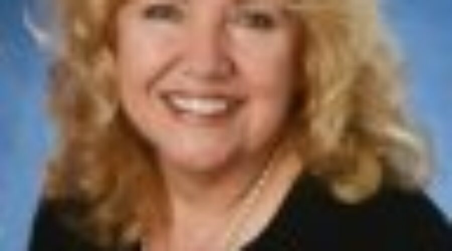 Lynn Beyak Supports Senator Suspensions