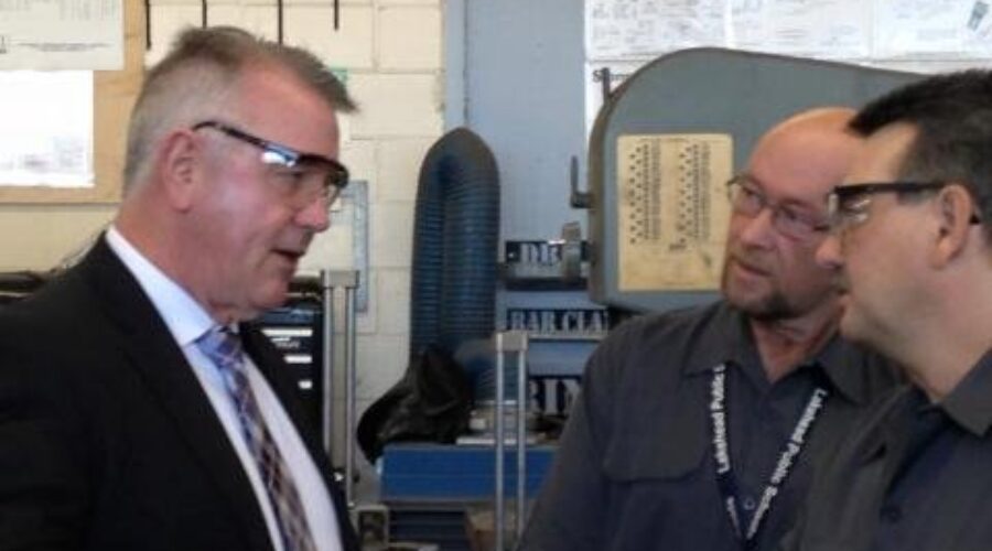 Labour Minister Meets With Area Injured Workers