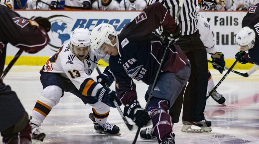Three Powerplay Goals Sink Ice Dogs
