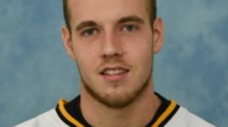 ThunderBay-No.30-RileyCorbin Riley Corbin Named Amyotte Awards And Promotions Player Of Week