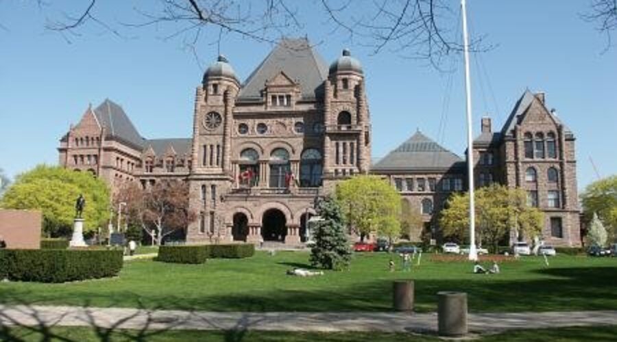 TorA_1_0 Back To Work Legislation Passes In Toronto