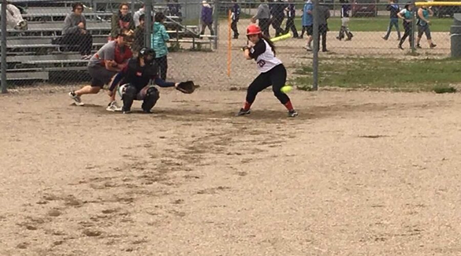 Swingers-Brawlers Tie; Angels Win