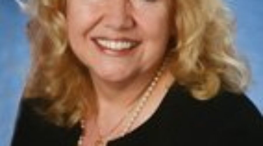 Lynn Beyak Kicked Out Of Conservative Caucus
