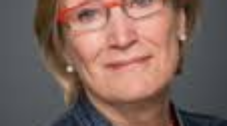 cbennett Federal Minister Taking Close Look At Aboriginal Needs