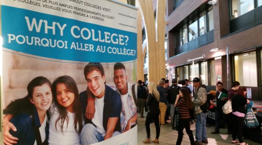 Confederation College Meets With Area Students