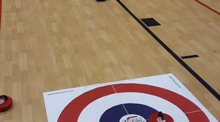 Lac Seul Kids Learn About Game Of Curling