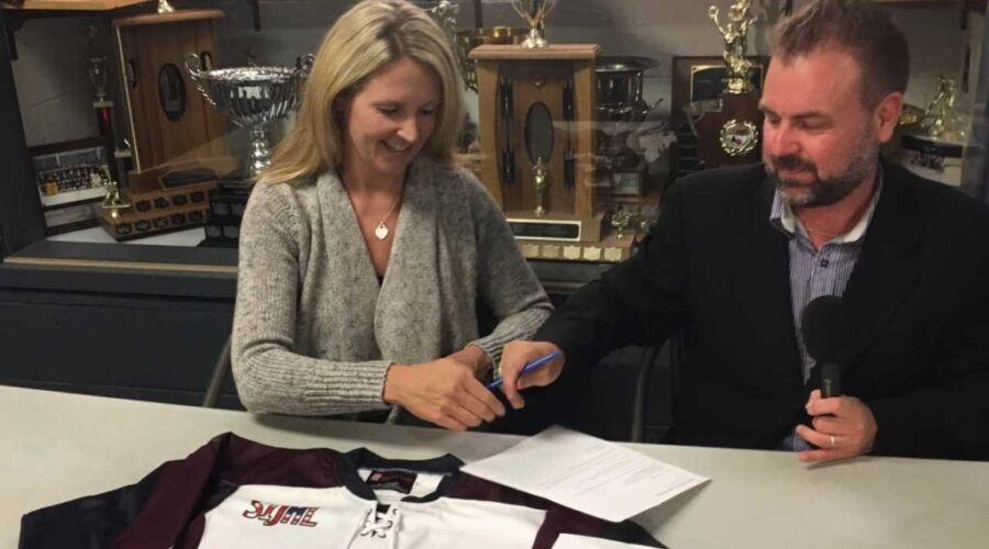 Minor Hockey-Ice Dogs Reach 50/50 Lottery Deal