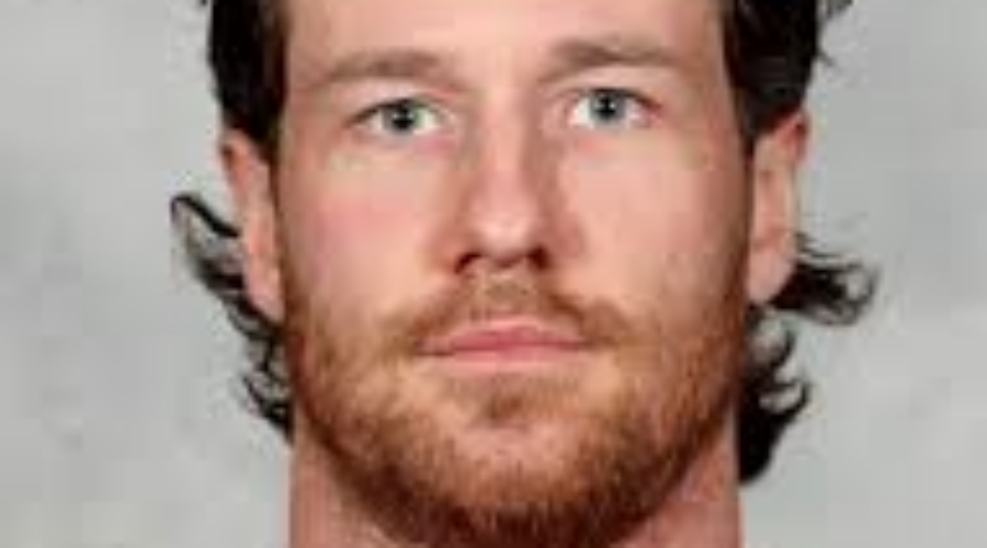 dkeith_0 Duncan Keith Nominated For King Clancy Award