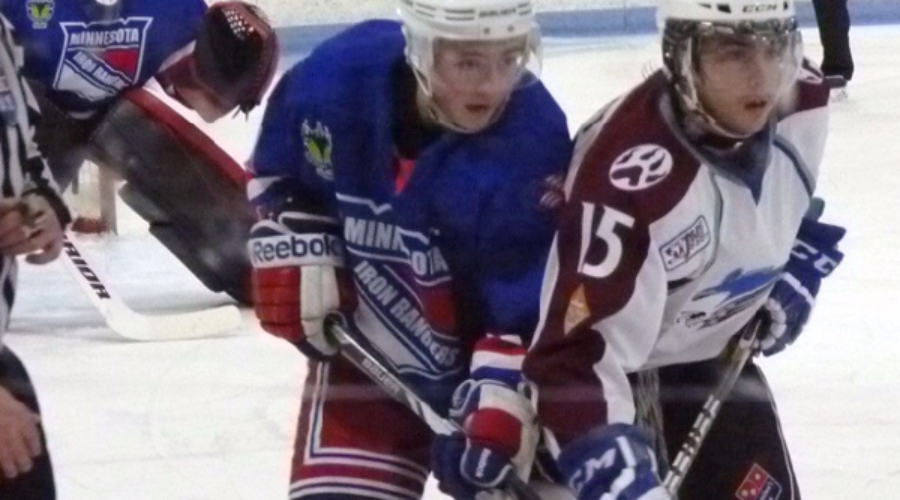 Iron Rangers Edge Ice Dogs