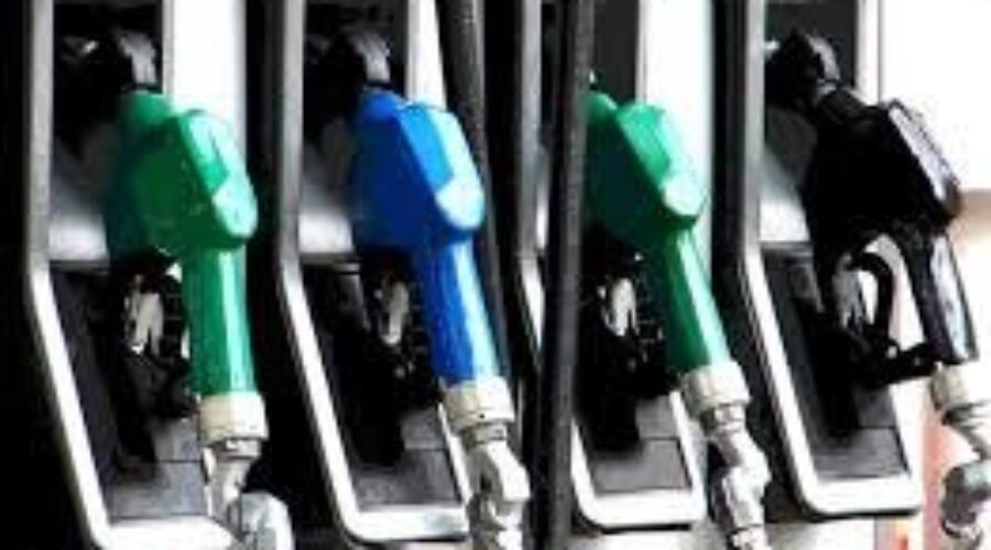 gas-1_0 Talks On The Price Gap Between Gas In NWO and Manitoba