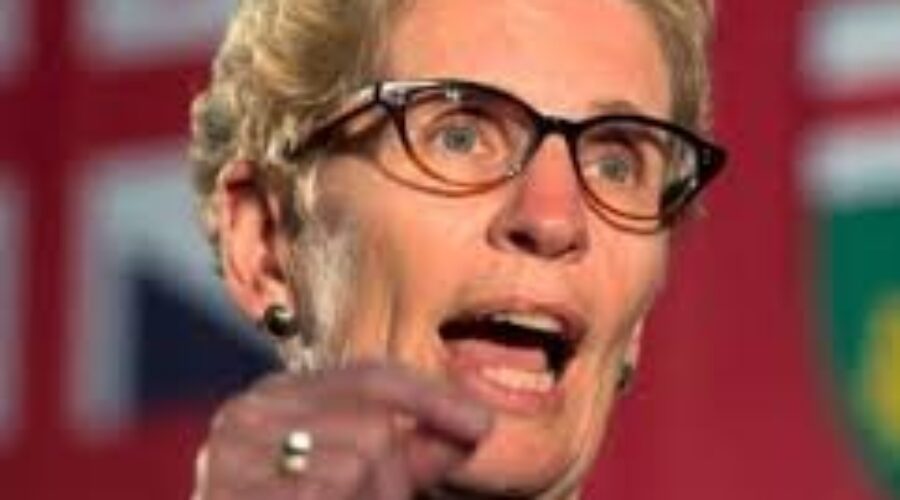 imagesCAJAFTEW Ontario Premier Continues To Push For Meeting With PM