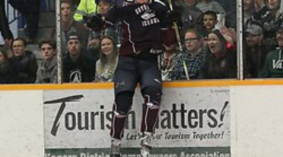 jump Ice Dogs Coach Reflects Back On Dudley