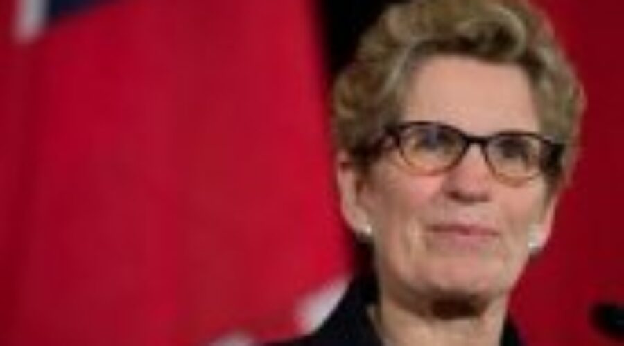 kathleeen-wynne Wynne Defends Ontario Job Creation Plan