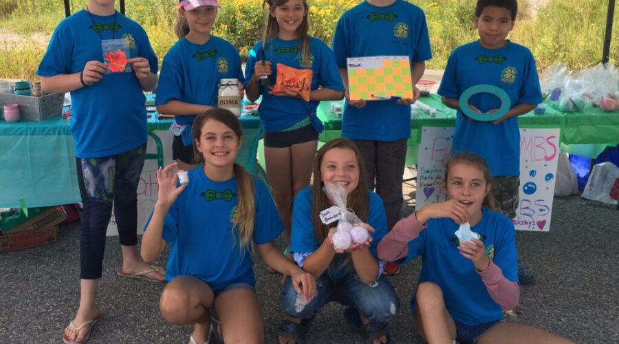 Young Entrpreneurs Showcase Their Products