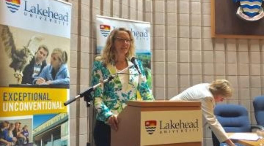 lakehead_4 Business Scholarship Established At Lakehead University