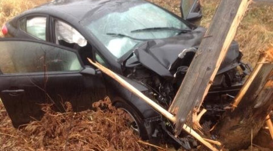 pole Charges Pending After Thunder Bay Driver, 14, Snaps Hydro Pole