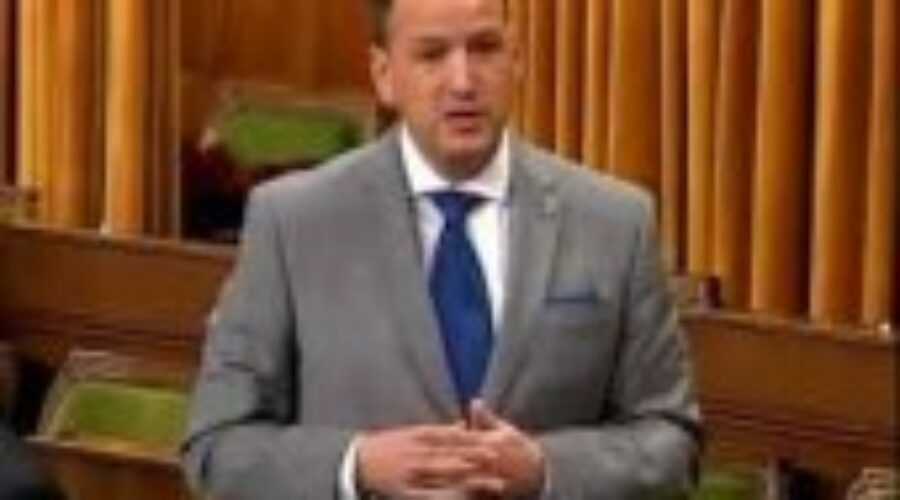 Rickford Announces Funding For Red Lake Airport