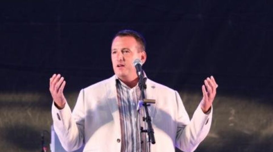 Greg Rickford Speaks At Forestry Conference In Kenora