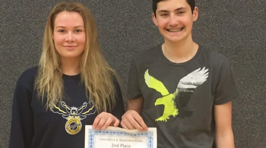 Silver Medal For DHS Badminton Team