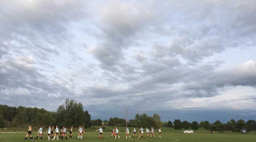 Breezers Down Steelers In Women’s Soccer