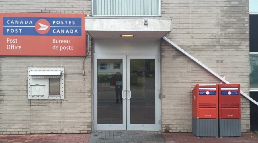 Canada Post Rotating Strikes Continue