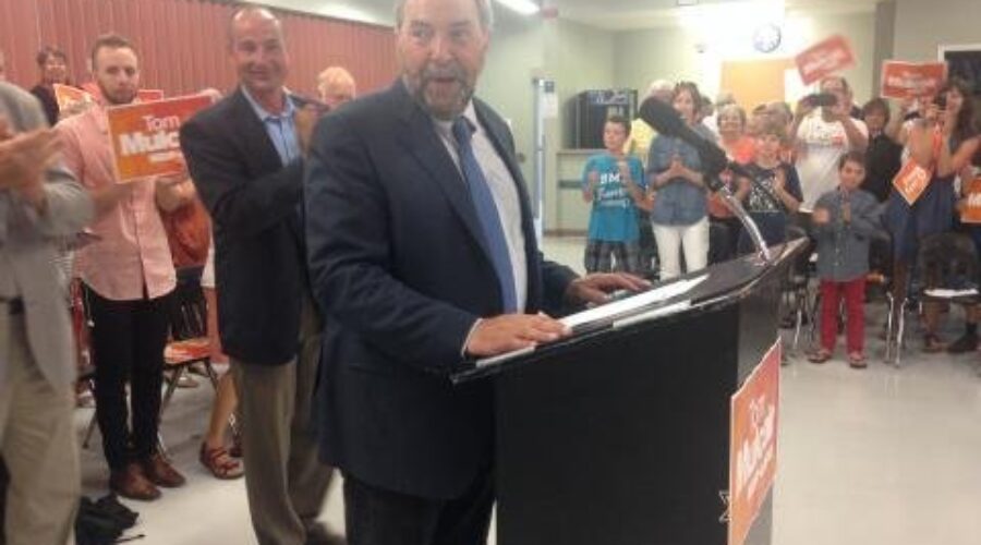 NDP Leader Makes Pre-Election Stop In Thunder Bay