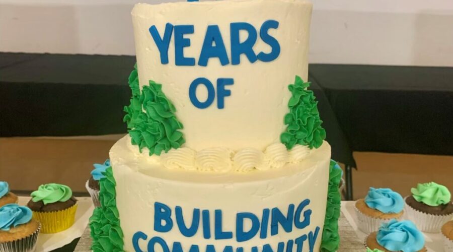 Eagle River cake Eagle River celebrates 40 years of community