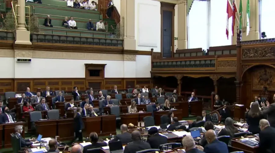 Ontario Liberals seek a reverse of freedom of information changes