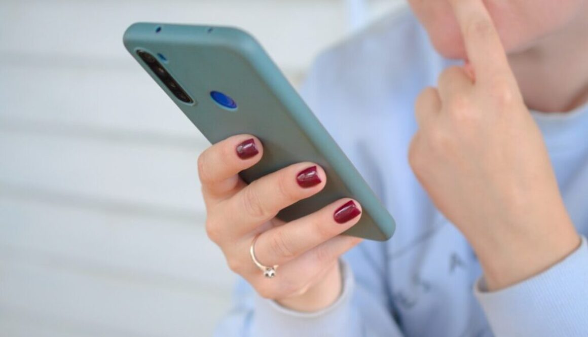 a person holding a cell phone