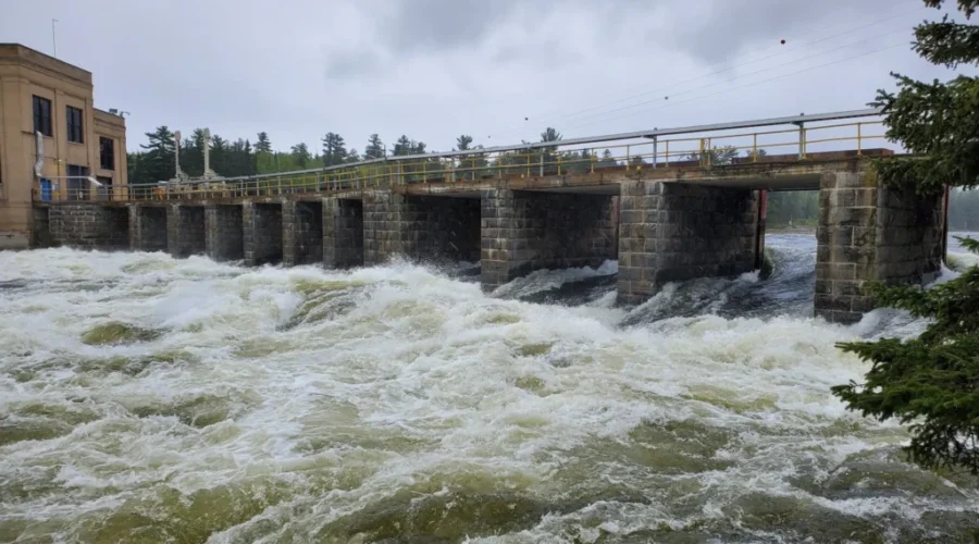 Lake of the Woods Control Board decreasing outflow